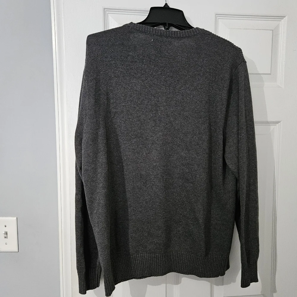 Sale: Men’s Gray Crewneck Sweater - Large